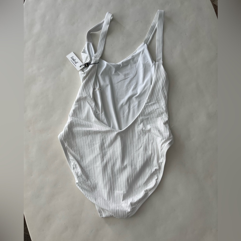NWT Vitamin A Leah One Piece Full Cut Swimsuit White EcoRib Size Large / 10 $170 - Picture 7 of 9
